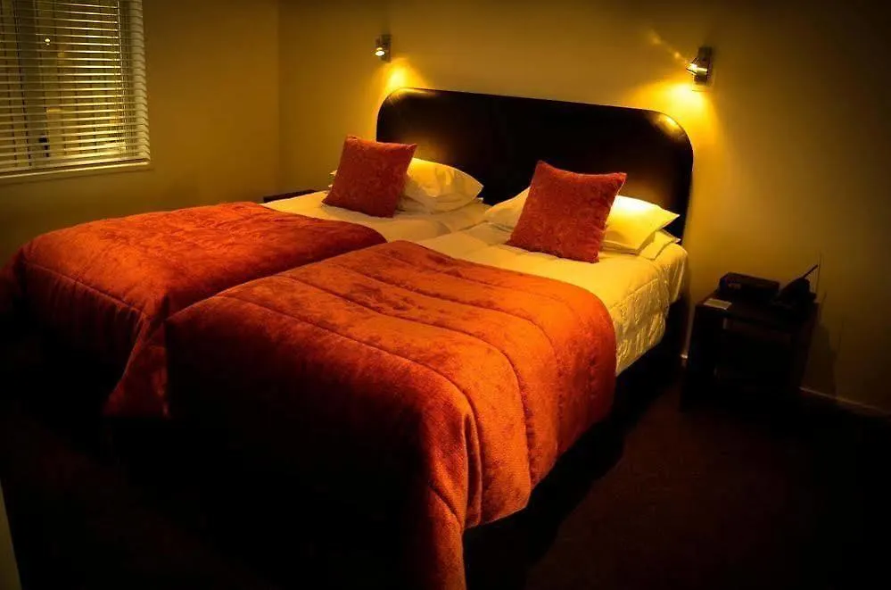 The Grange B&B Christchurch 4*,